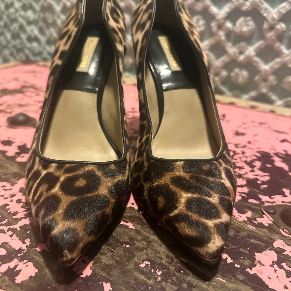 MICHAEL KORS Leopard pony hair Stiletto Heels Sz 8.5 - Picture 2 of 10